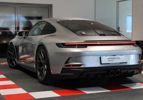 Porsche, 2024
