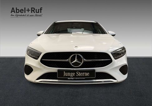 Mercedes-Benz A 200, 2024