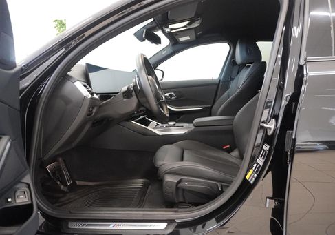 BMW 330, 2025 2