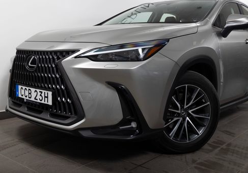 Lexus NX, 2023