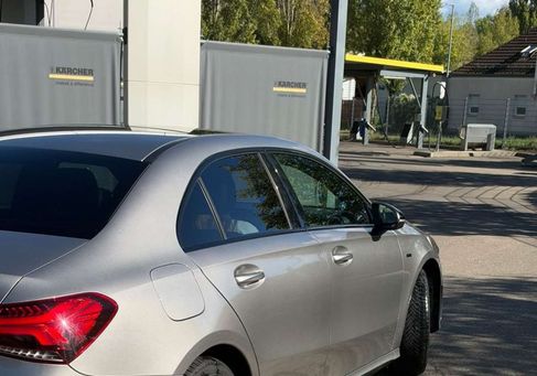 Mercedes-Benz A 250, 2020 3