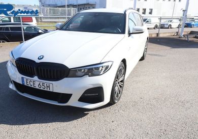 BMW 330, 2021