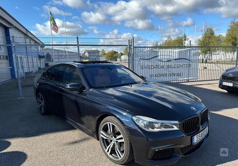 BMW 750, 2016