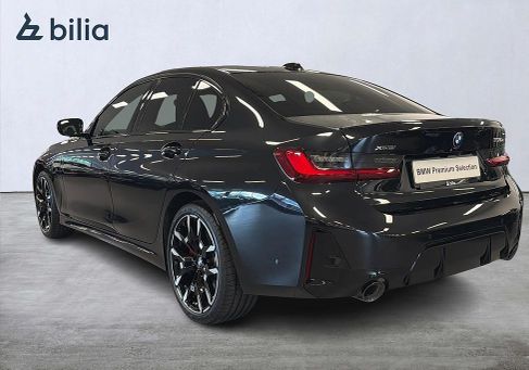 BMW 330, 2025