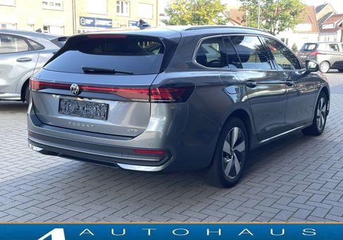 Volkswagen Passat Variant, 2025 3