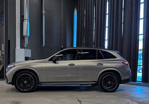 Mercedes-Benz GLC 300, 2023