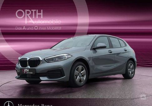 BMW 118, 2024