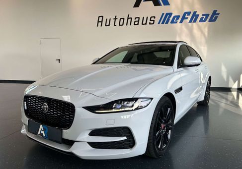 Jaguar XE, 2020
