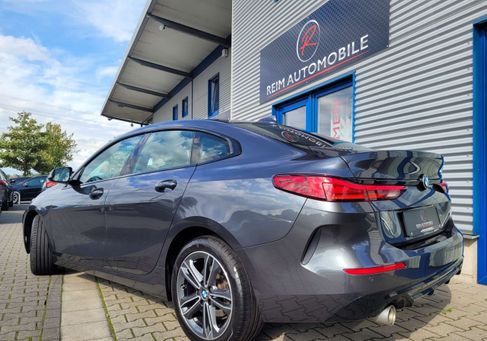 BMW 218, 2021 3