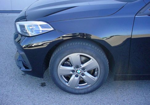 BMW 118, 2022