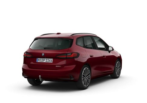BMW 220, 2025 3