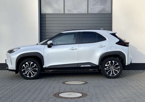 Toyota Yaris Cross, 2025