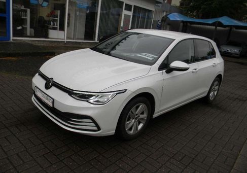 Volkswagen Golf, 2024 2