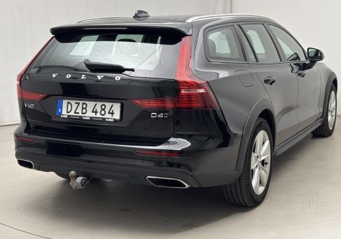 Volvo V60 Cross Country, 2019