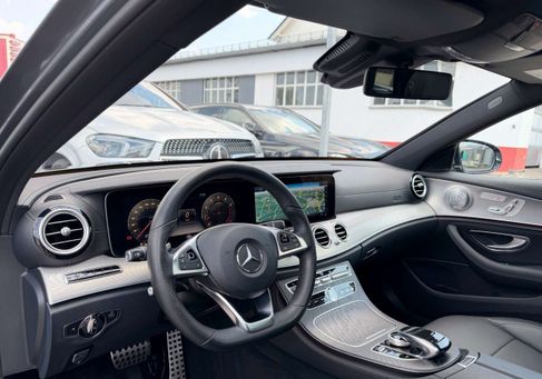 Mercedes-Benz E 400, 2018 2