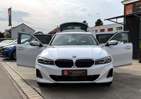 BMW 318, 2023