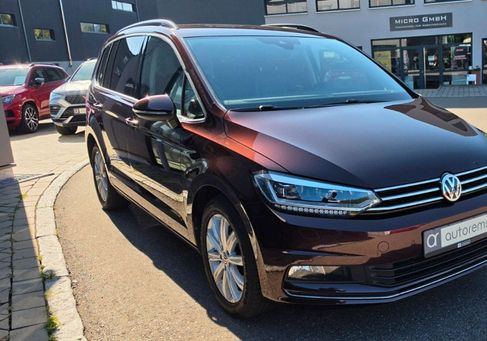 Volkswagen Touran, 2019 3