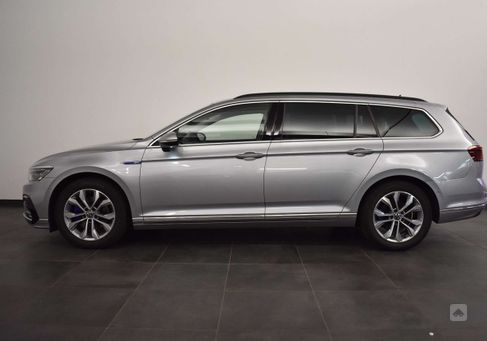 Volkswagen Passat Variant, 2021