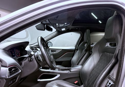 Jaguar F-Pace, 2020 3