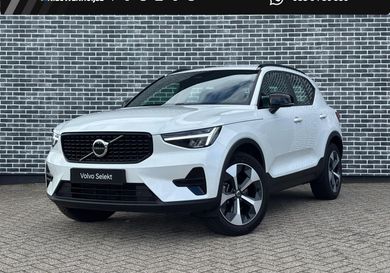 Volvo XC40, 2025
