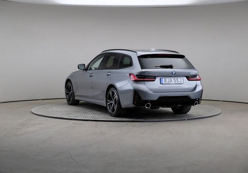BMW 330, 2024 2