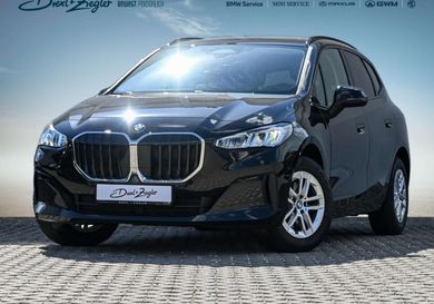 BMW 220, 2025