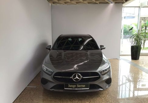 Mercedes-Benz A 180, 2025