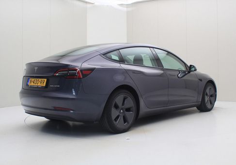 Tesla Model 3, 2021 3