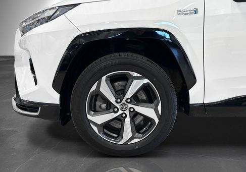Toyota RAV 4, 2023
