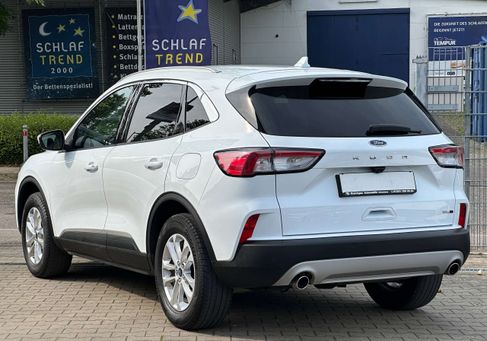 Ford Kuga, 2021