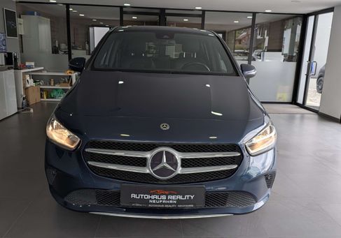 Mercedes-Benz B 180, 2020