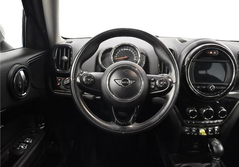 MINI, 2018