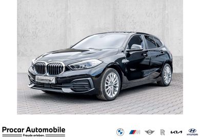 BMW 118, 2022