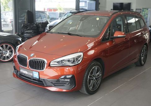 BMW 216, 2021