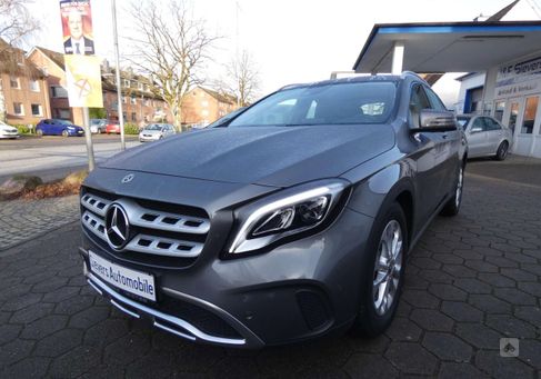 Mercedes-Benz GLA 180, 2019