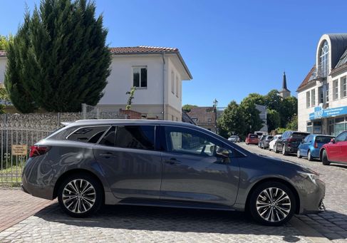 Toyota Corolla, 2025 3