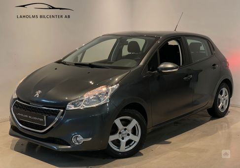 Peugeot 208, 2012