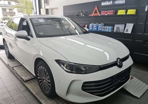 Volkswagen Passat Variant, 2024 2