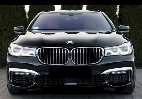BMW 730, 2017