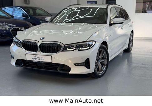 BMW 320, 2021 3