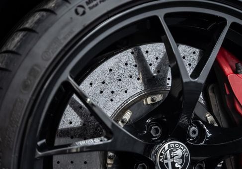 Alfa Romeo Giulia, 2017