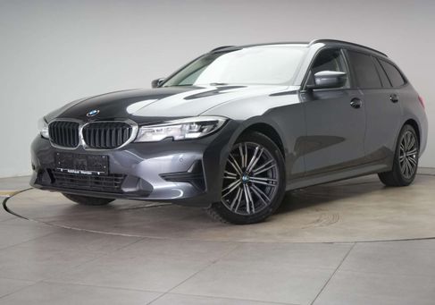BMW 318, 2020
