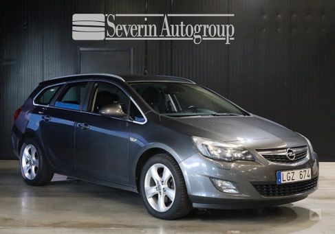 Opel Astra, 2011