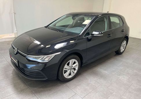 Volkswagen Golf, 2023