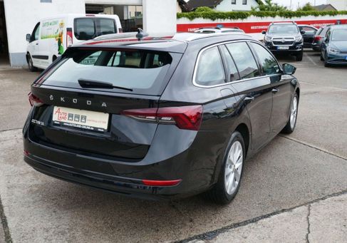 Skoda Octavia, 2023 3