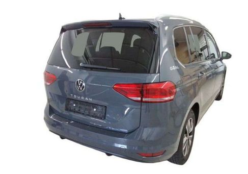 Volkswagen Touran, 2025 3