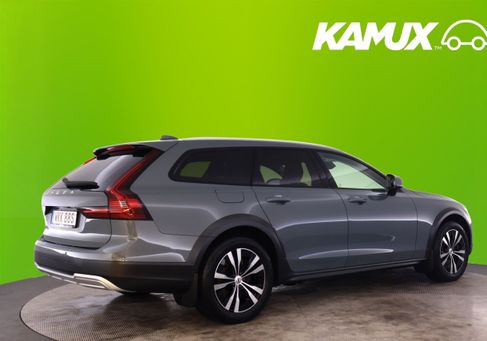 Volvo V90 Cross Country, 2022