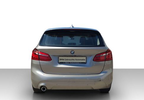 BMW 218, 2021 3