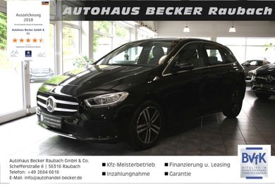 Mercedes-Benz B 180, 2022