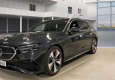 Mercedes-Benz E 300, 2026